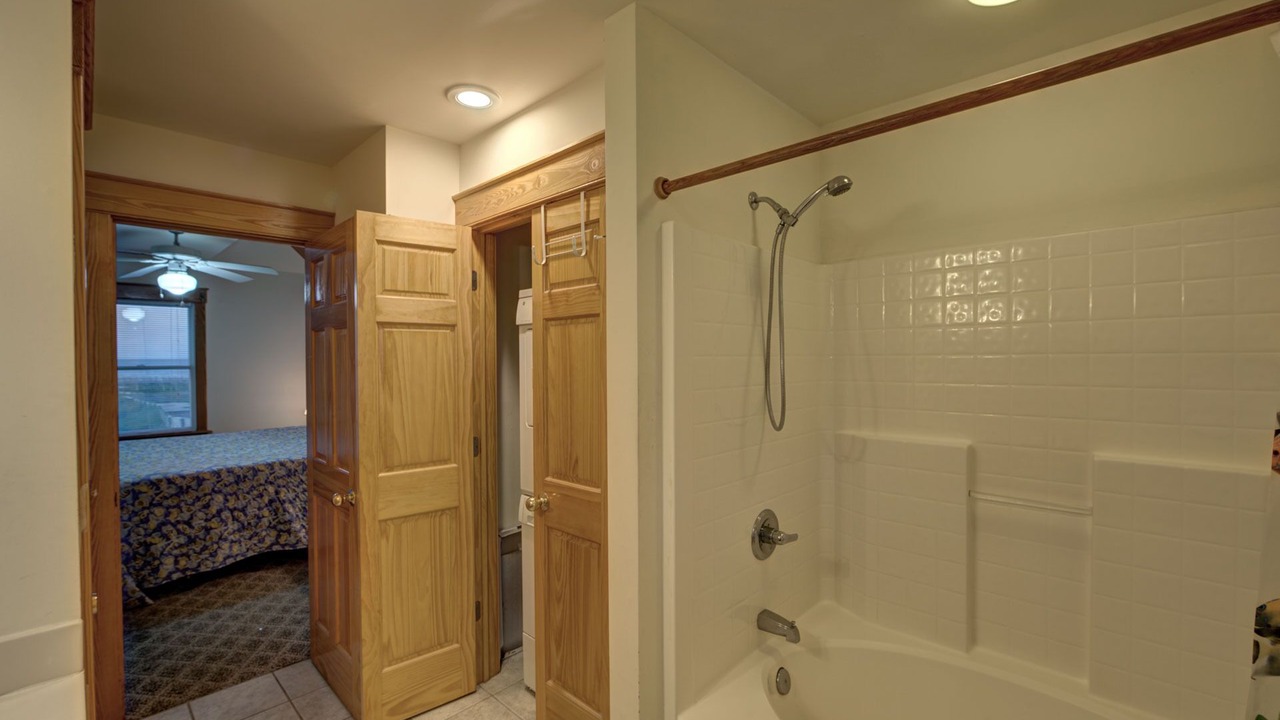Photo of Bathroom in Brigands' Bay