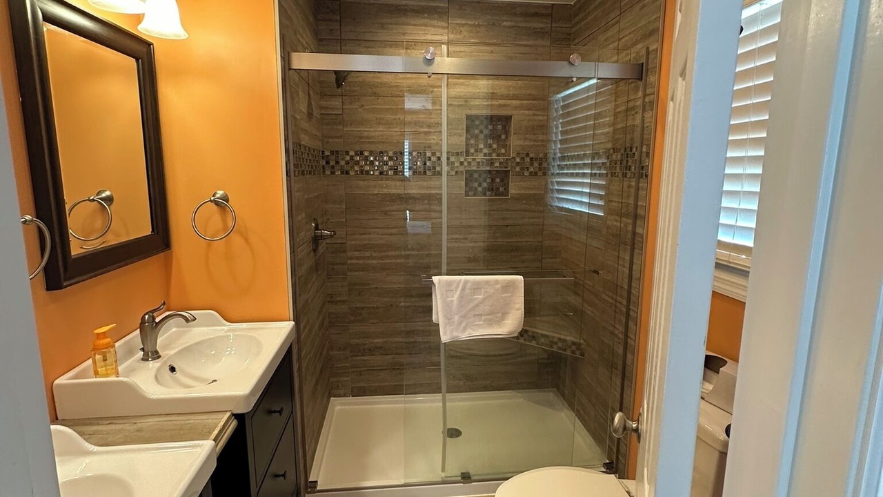 Photo of Bathroom in Holden Beach