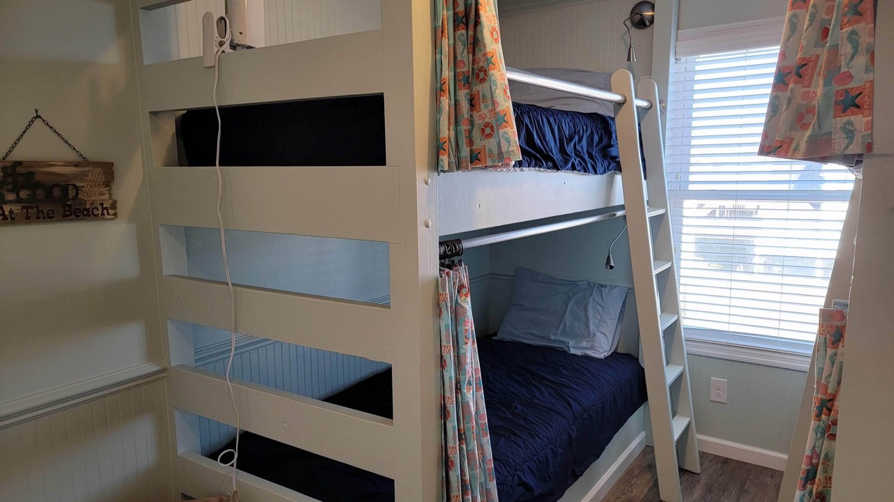 Photo of Bedroom in Holden Beach
