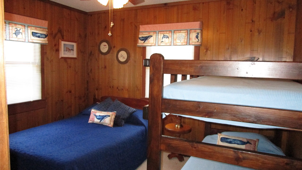Photo of Bedroom in Southern Shores