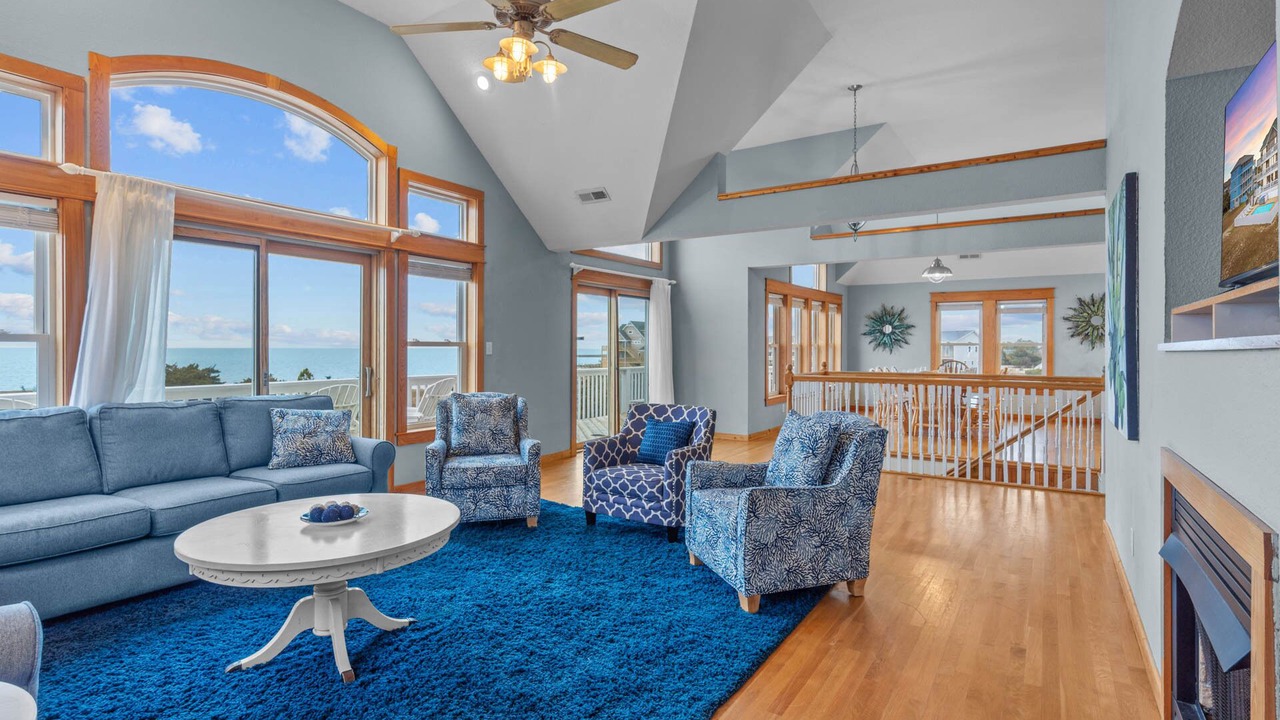 Photo of Bedroom in Wind Over Waves