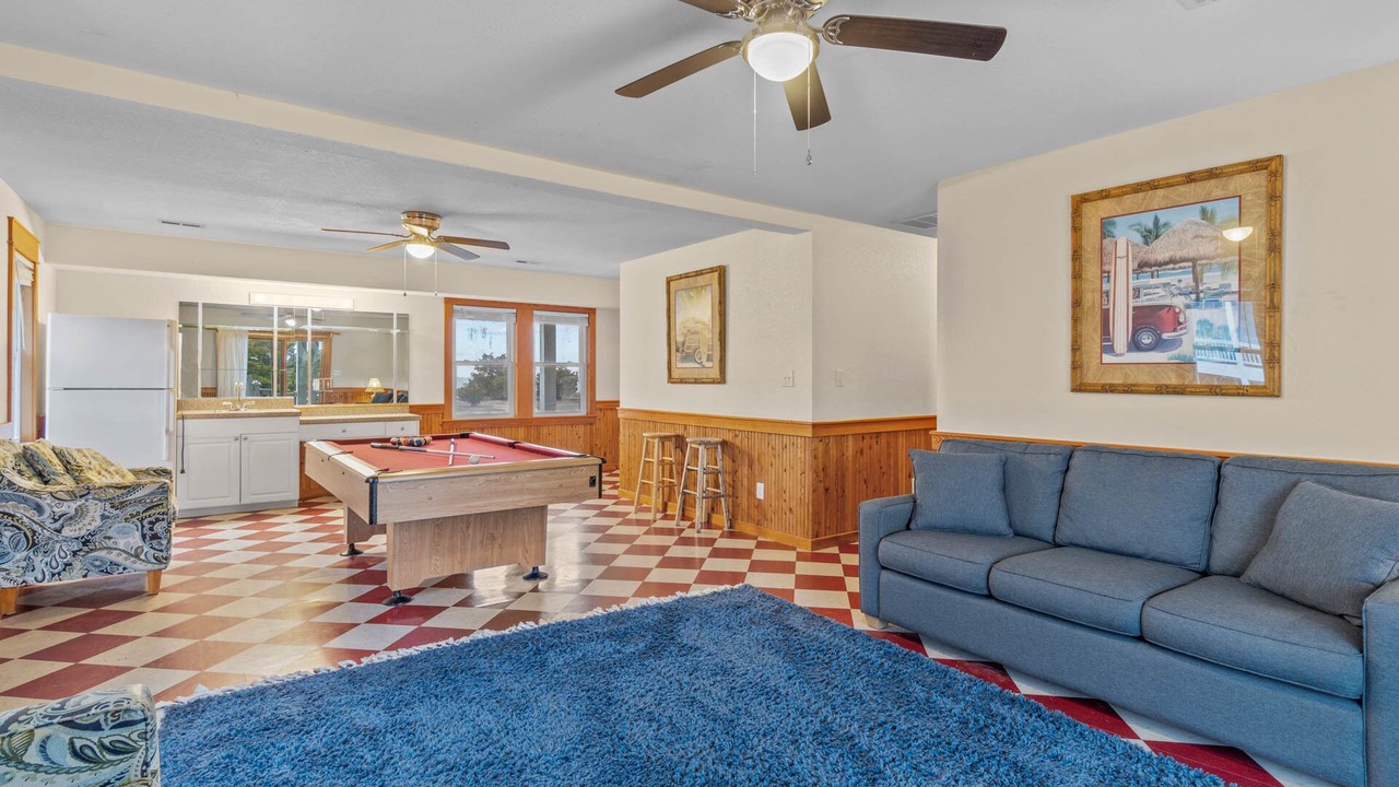 Photo of Bedroom in Wind Over Waves