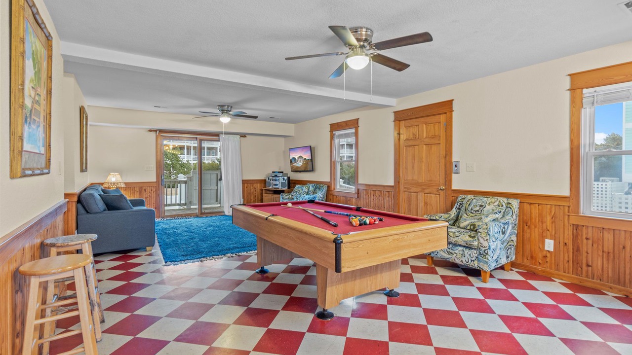 Photo of Bedroom in Wind Over Waves