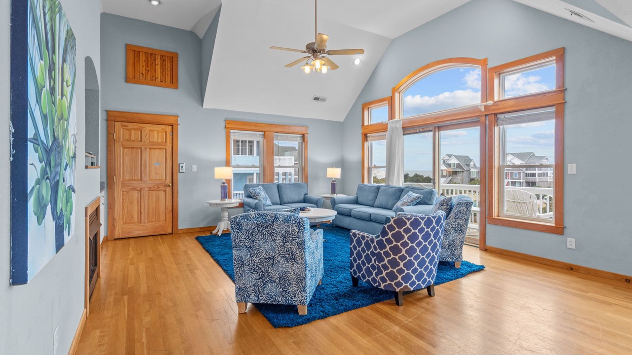 Photo of Bedroom in Wind Over Waves