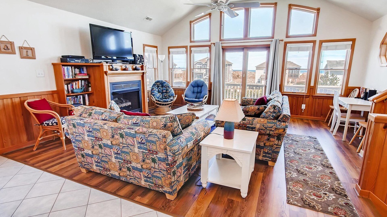 Photo of Bedroom in Waves