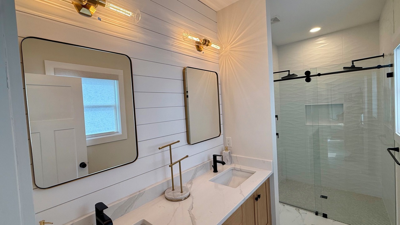 Photo of Bathroom in Topsail Beach