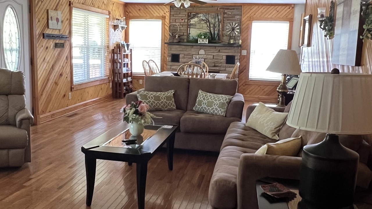 Photo of Bedroom in Candler