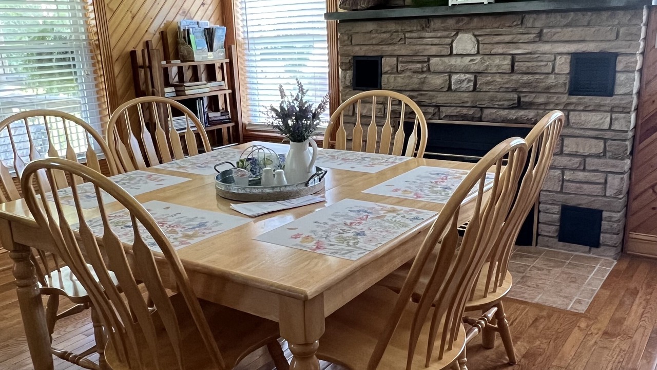 Photo of Livingroom in Candler