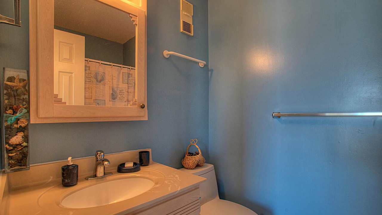 Photo of Bathroom in Wilmington Beach