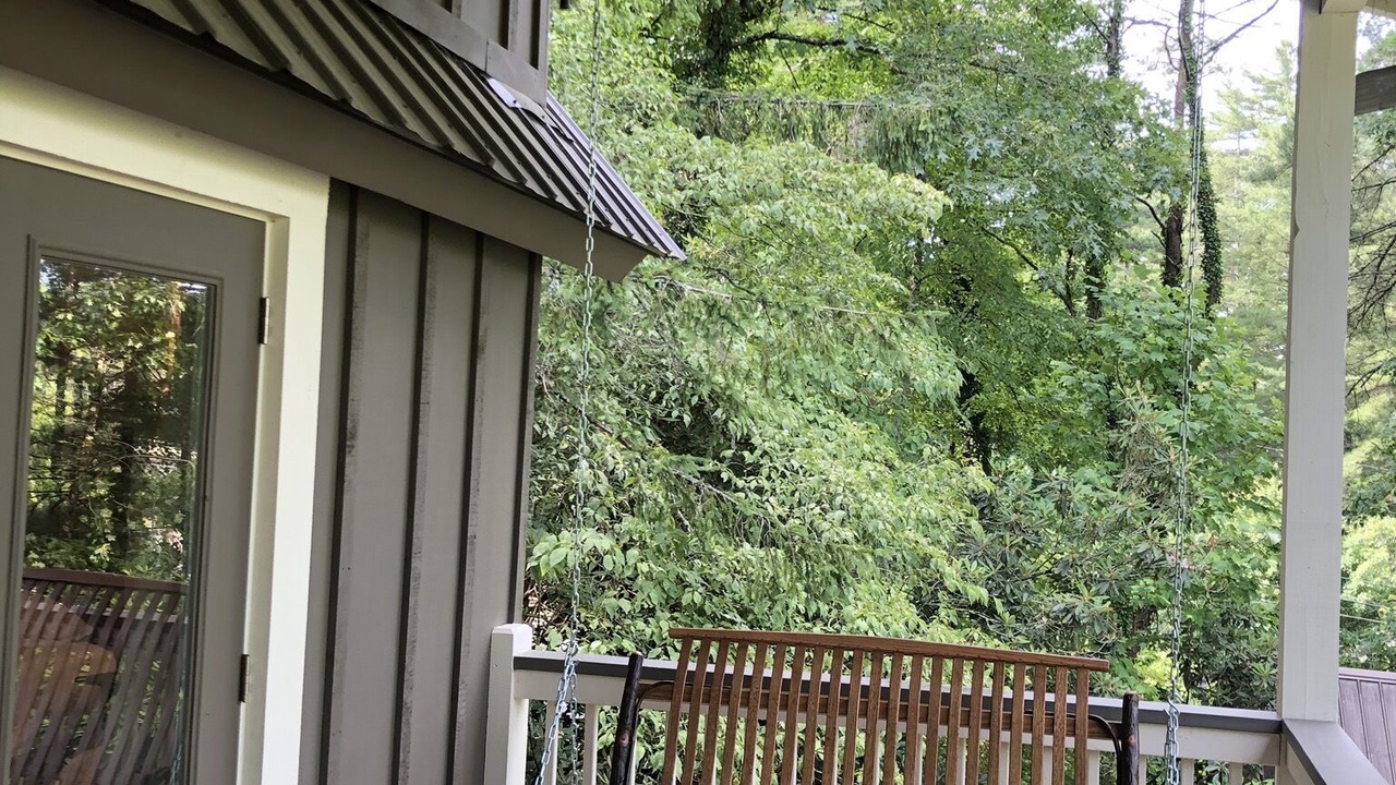 Photo of Patio Balcony in Cashiers