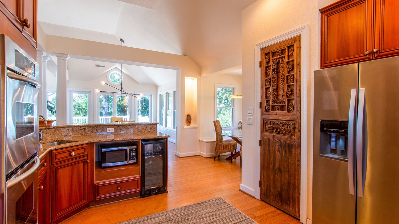 Photo of Kitchen in Corolla Light