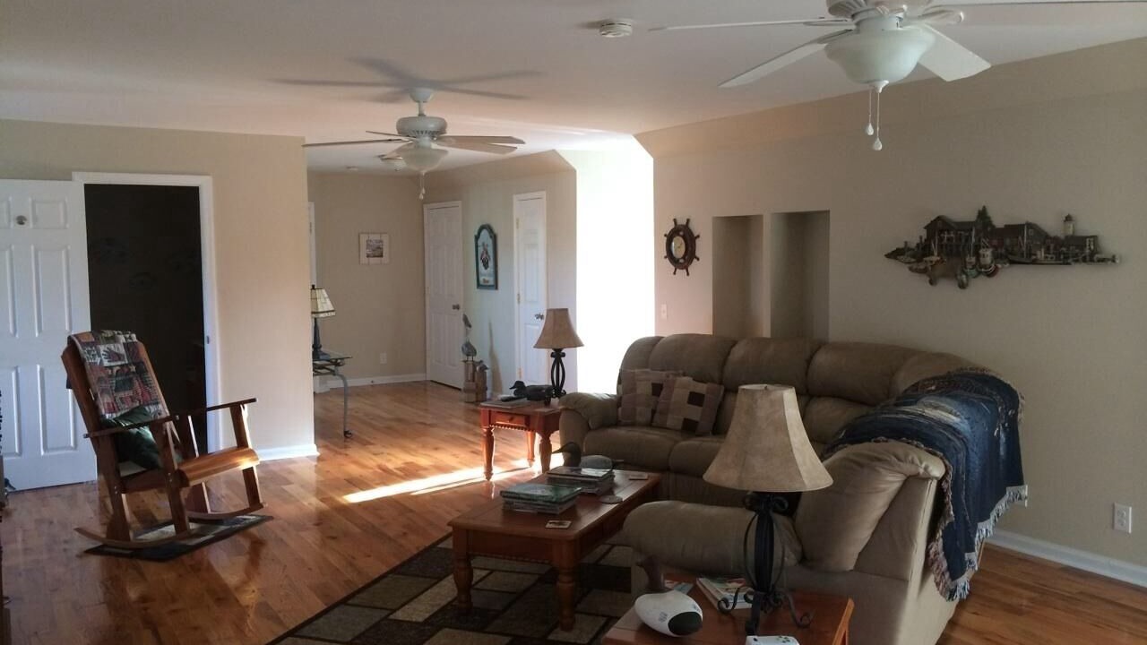 Photo of Livingroom in Cedar Island