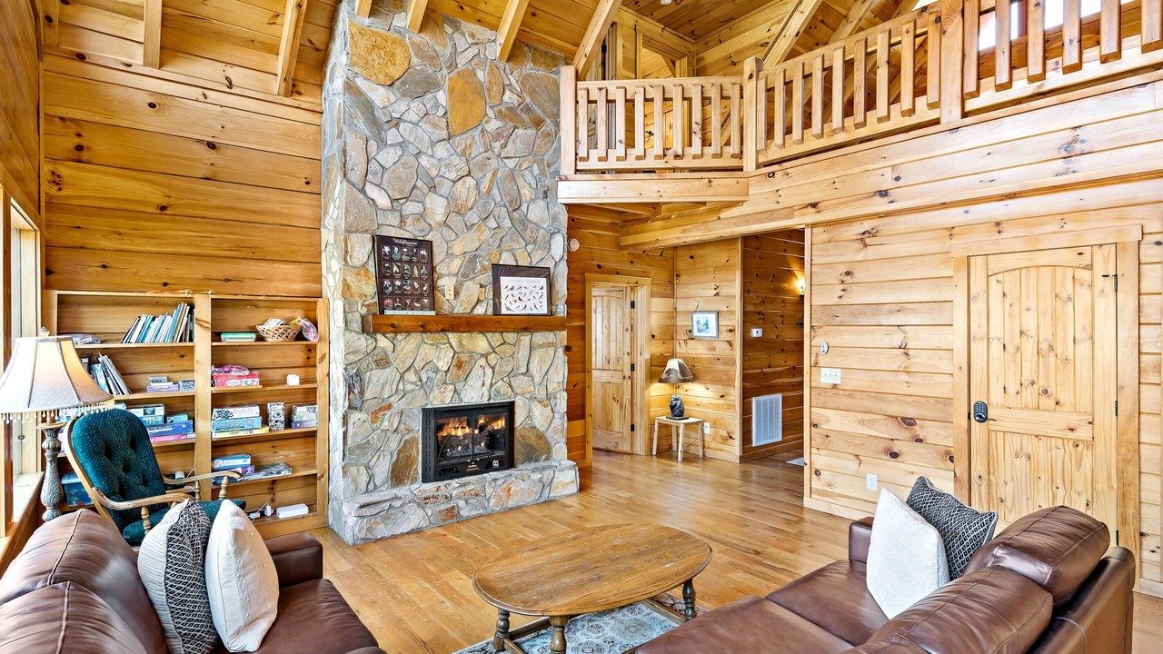 Photo of Livingroom in Lake Lure