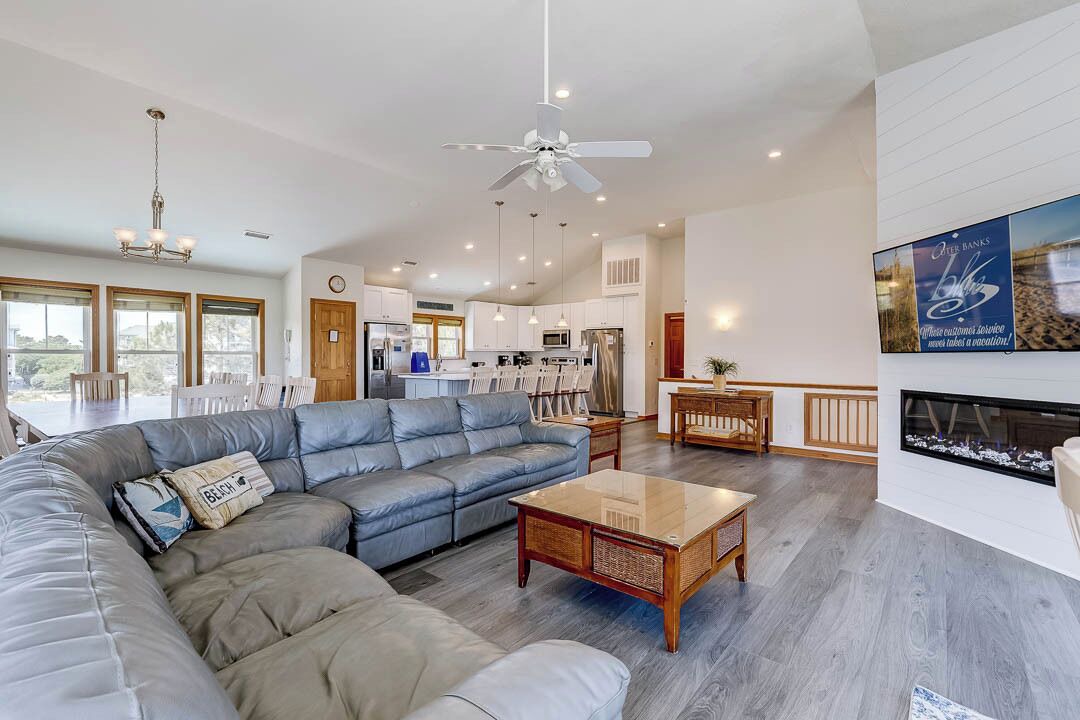 Photo of Bedroom in Corolla Light