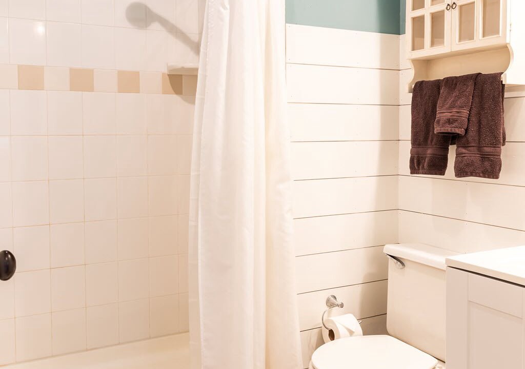 Photo of Bathroom in Unaka