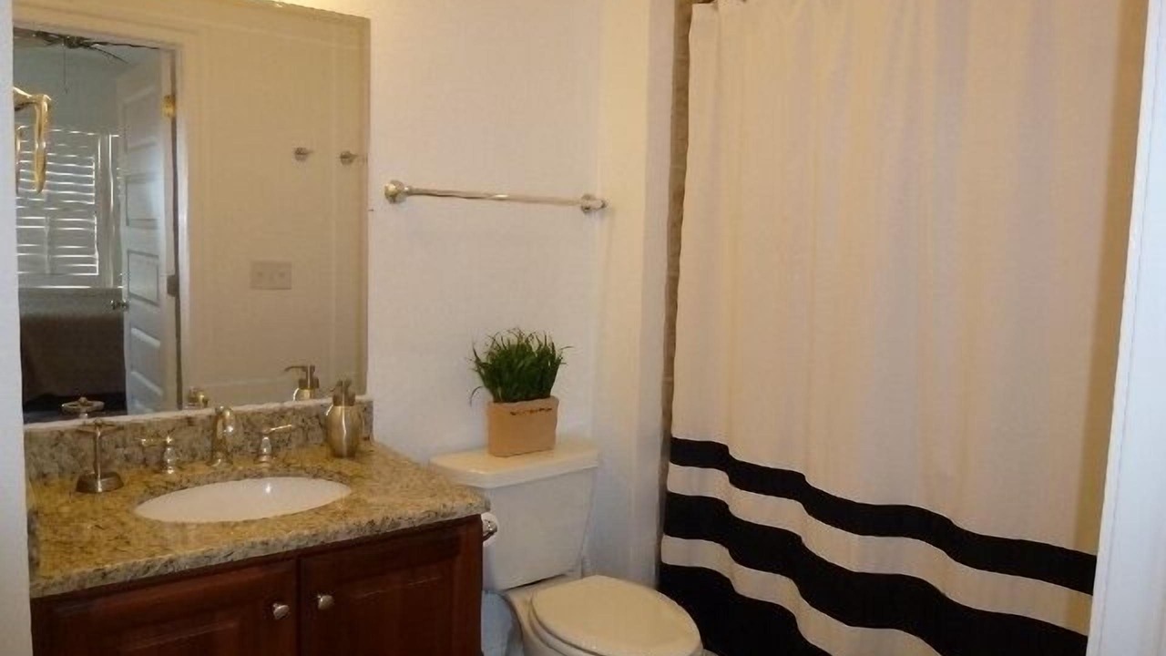 Photo of Bathroom in Rodanthe