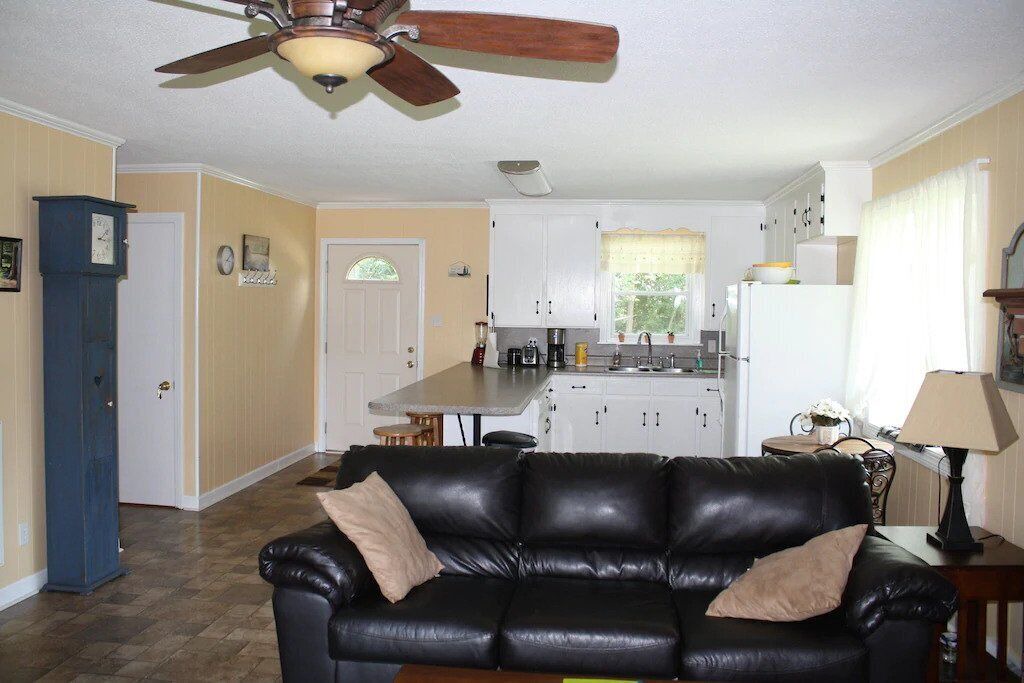 Photo of Livingroom in Southmont