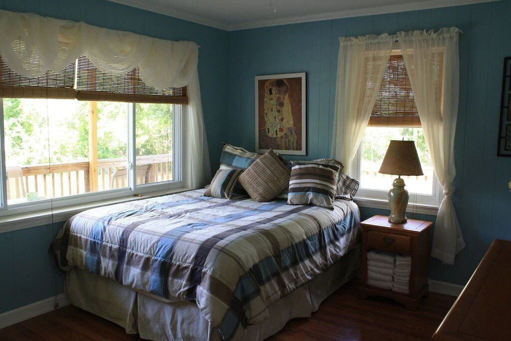 Photo of Bedroom in Southmont