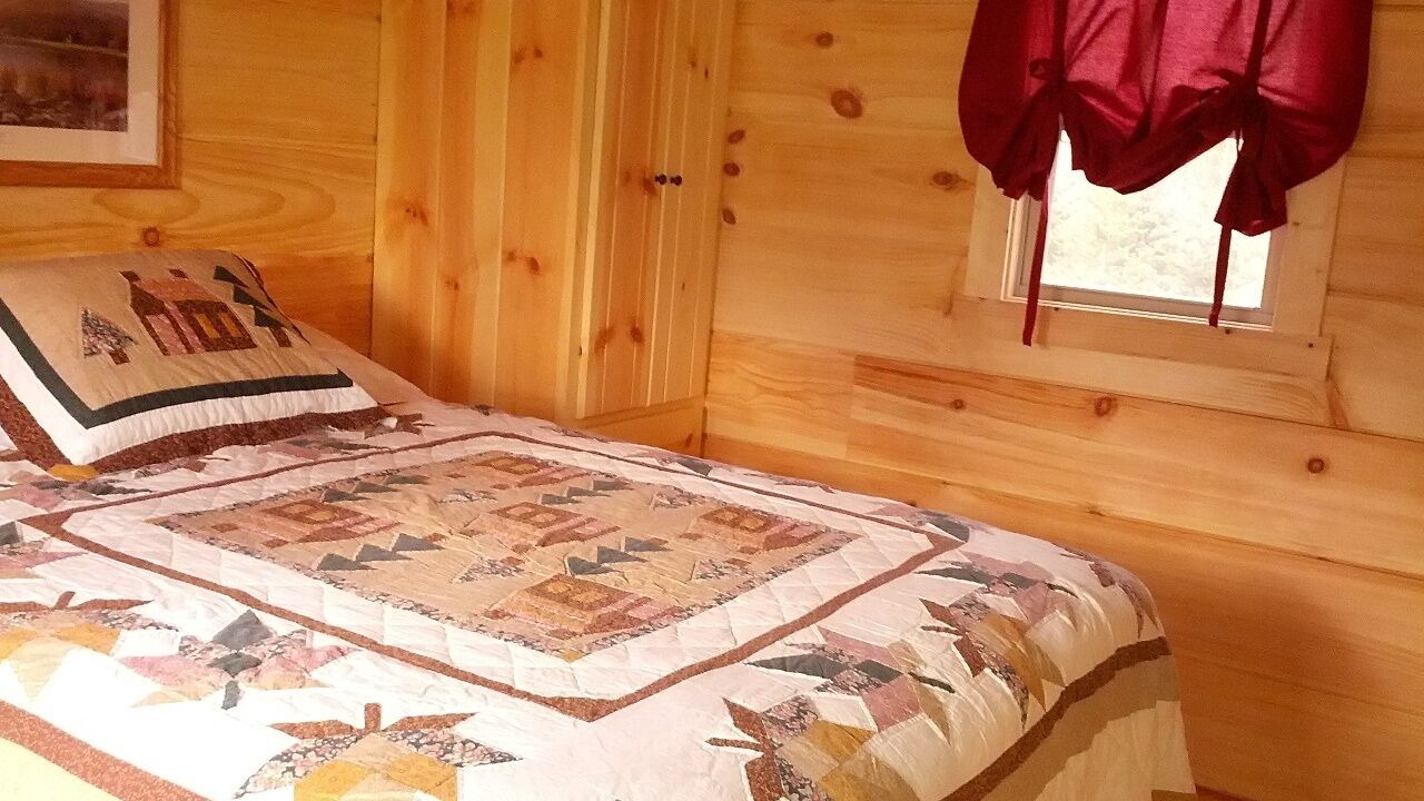 Photo of Bedroom in Spruce Pine