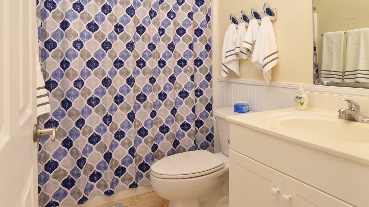 Photo of Bathroom in Fairfield Harbour