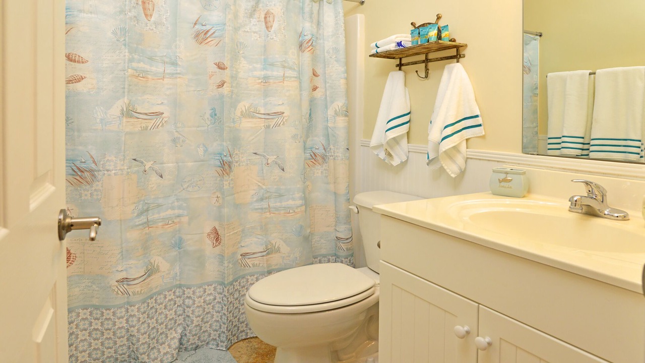 Photo of Bathroom in Fairfield Harbour