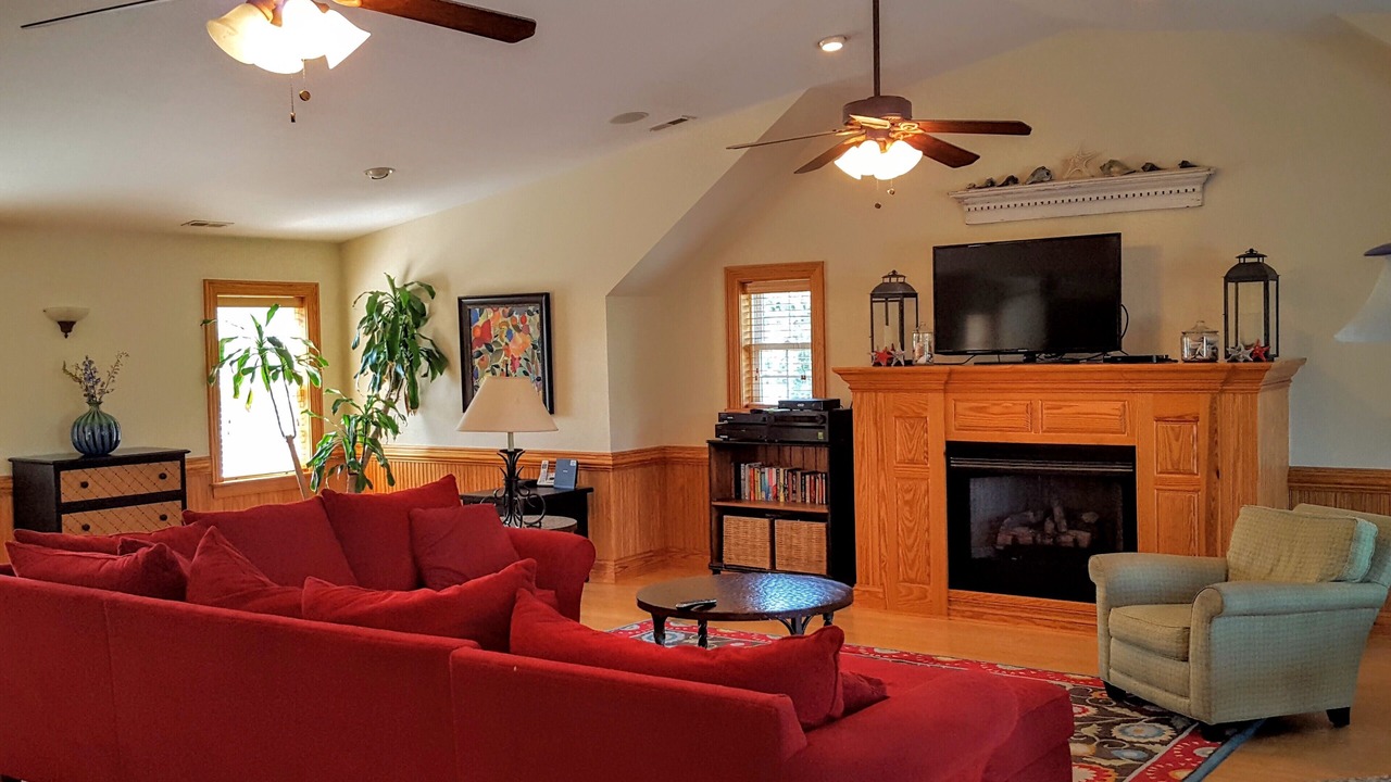 Photo of Bedroom in Southern Shores