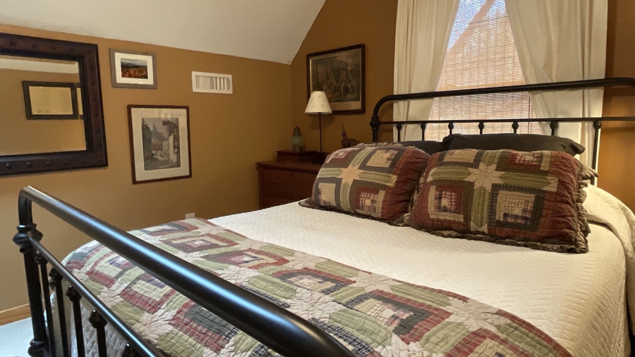 Photo of Bedroom in Black Mountain