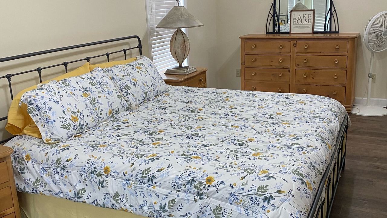 Photo of Bedroom in New London