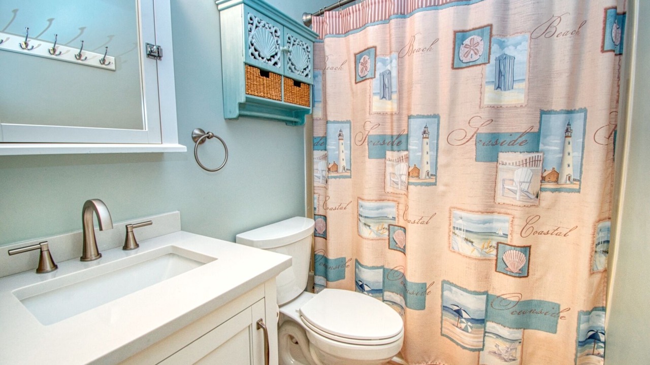 Photo of Bathroom in Kure Beach