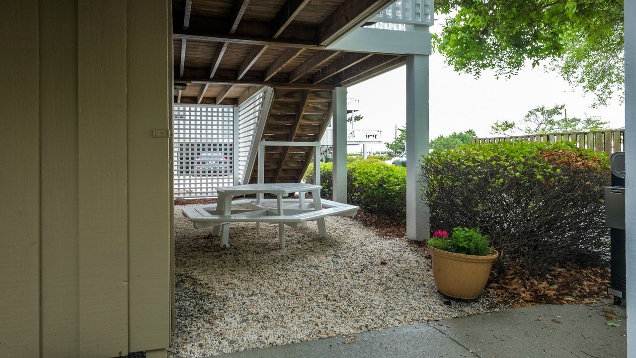 Photo of Patio Balcony in Wrightsville Beach