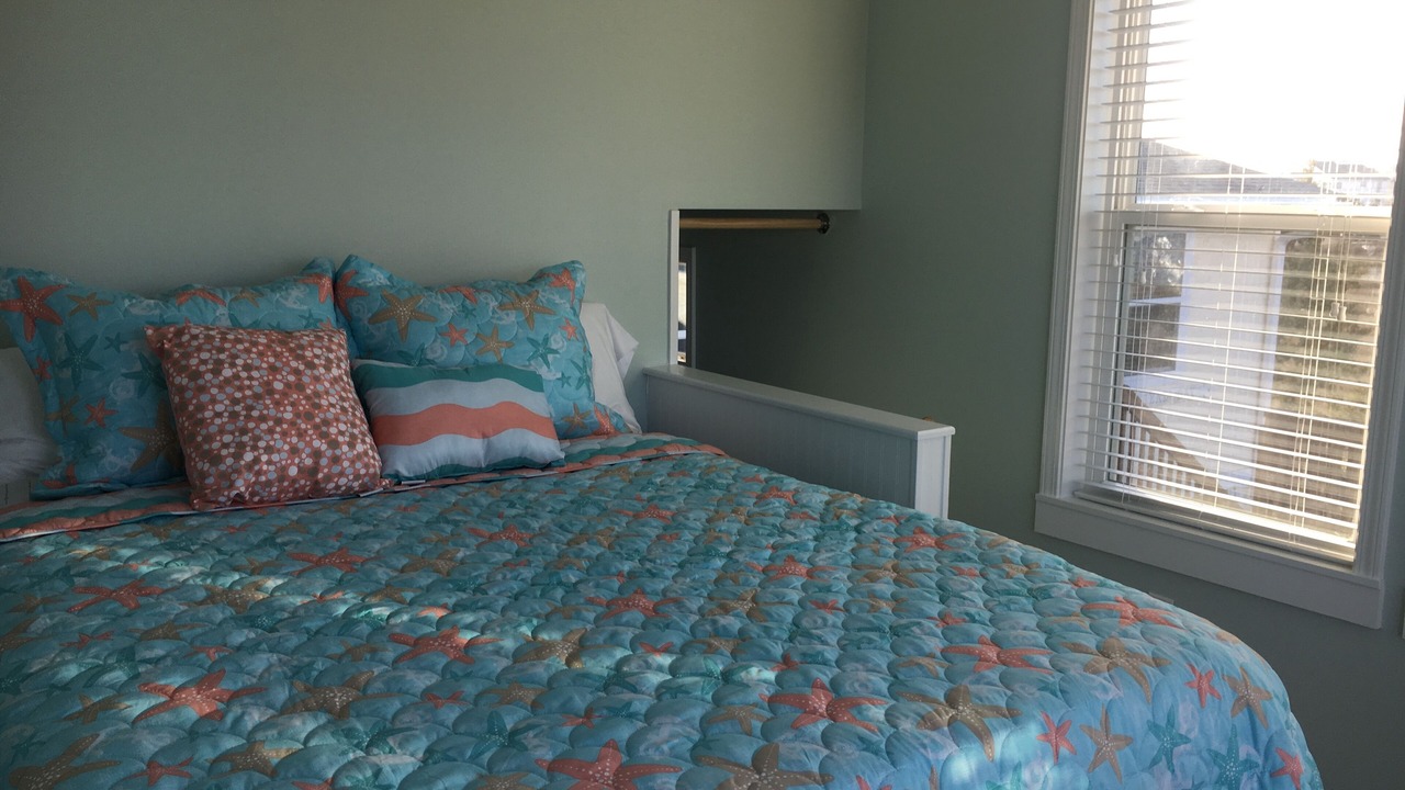 Photo of Bedroom in Cedar Point