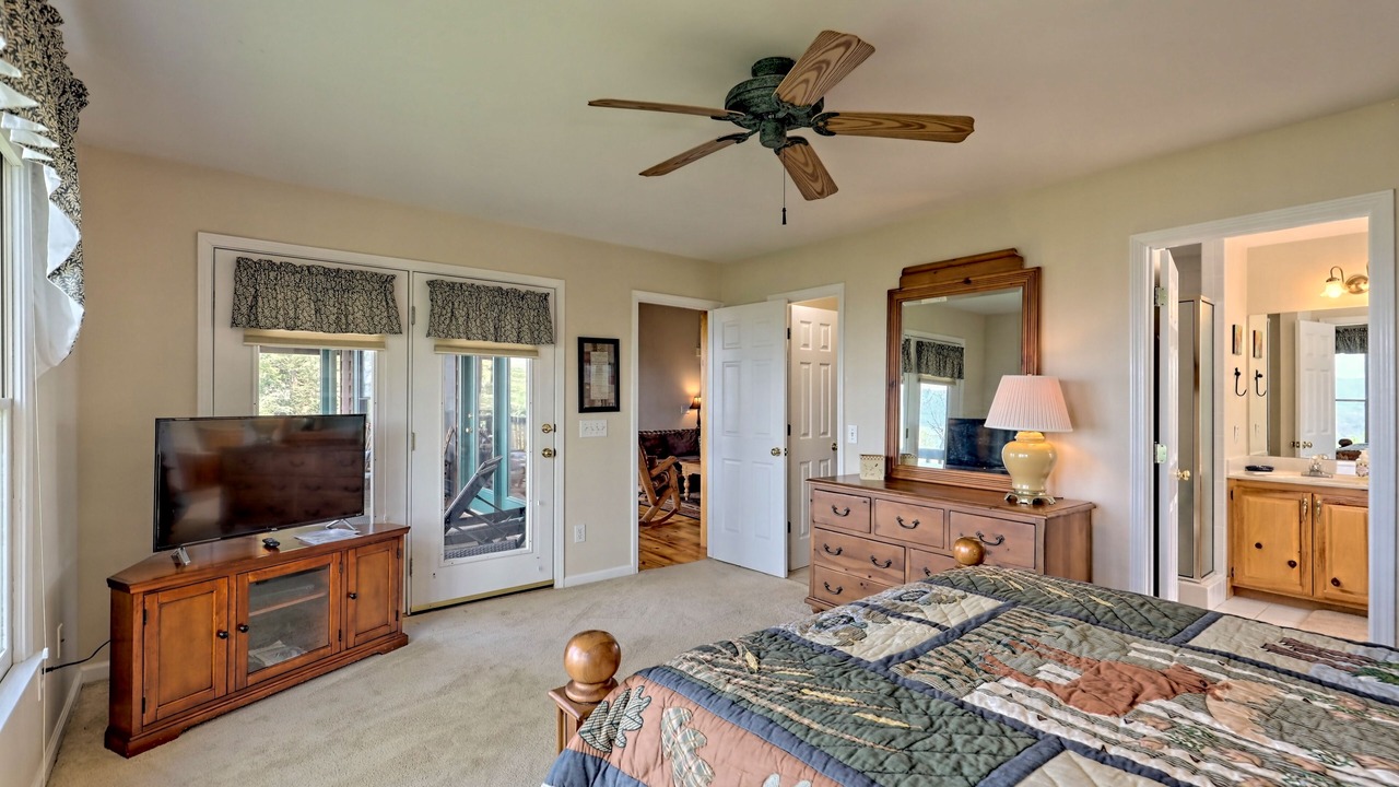 Photo of Bedroom in Eagles View