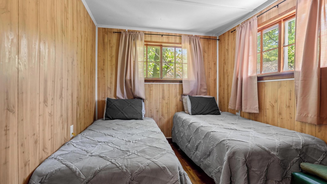 Photo of Bedroom in Scaly Mountain
