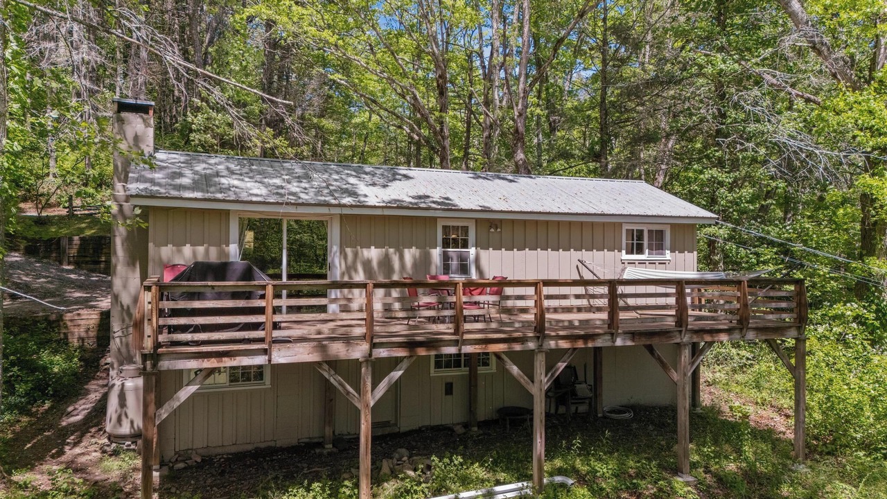 Photo of Patio Balcony in Scaly Mountain