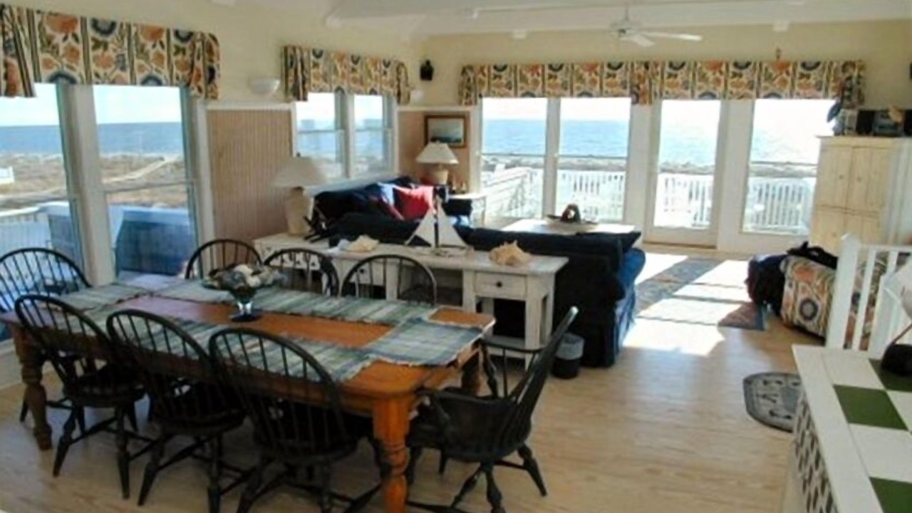 Photo of Bedroom in Flora's Bluff