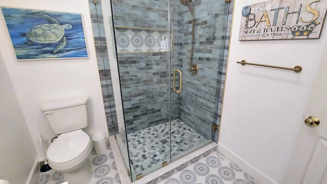 Photo of Bathroom in Roxboro