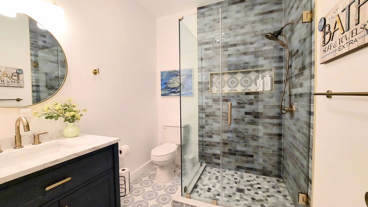 Photo of Bathroom in Roxboro