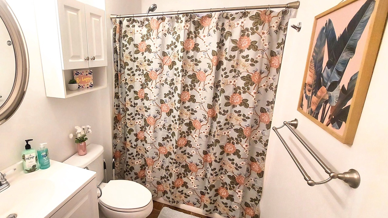 Photo of Bathroom in Roxboro