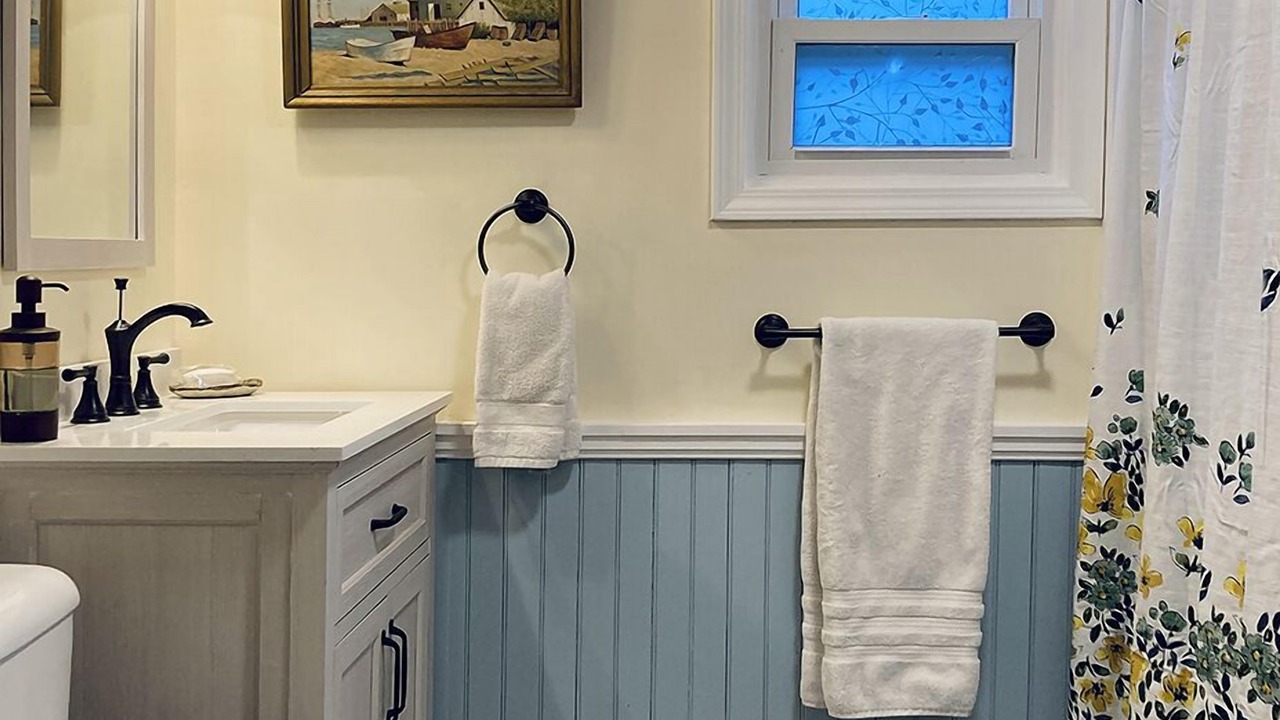 Photo of Bathroom in Marion