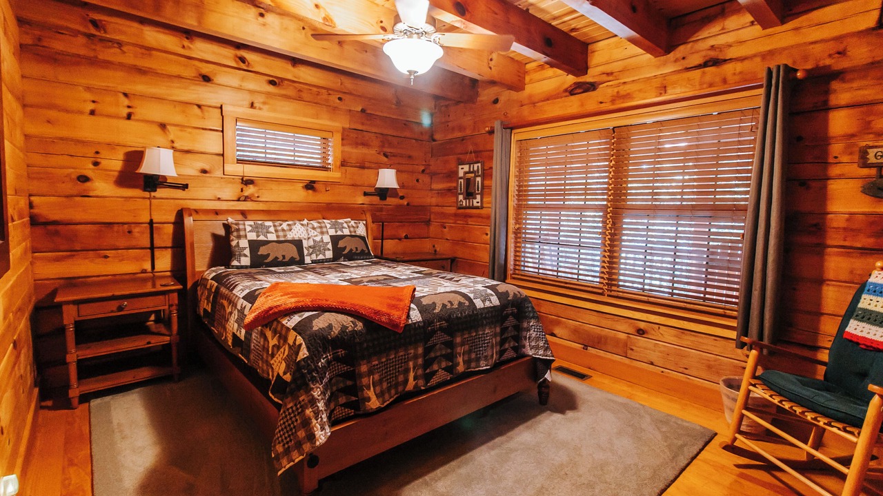 Photo of Bedroom in Tuckasegee