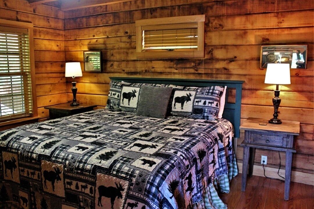 Photo of Bedroom in Tuckasegee