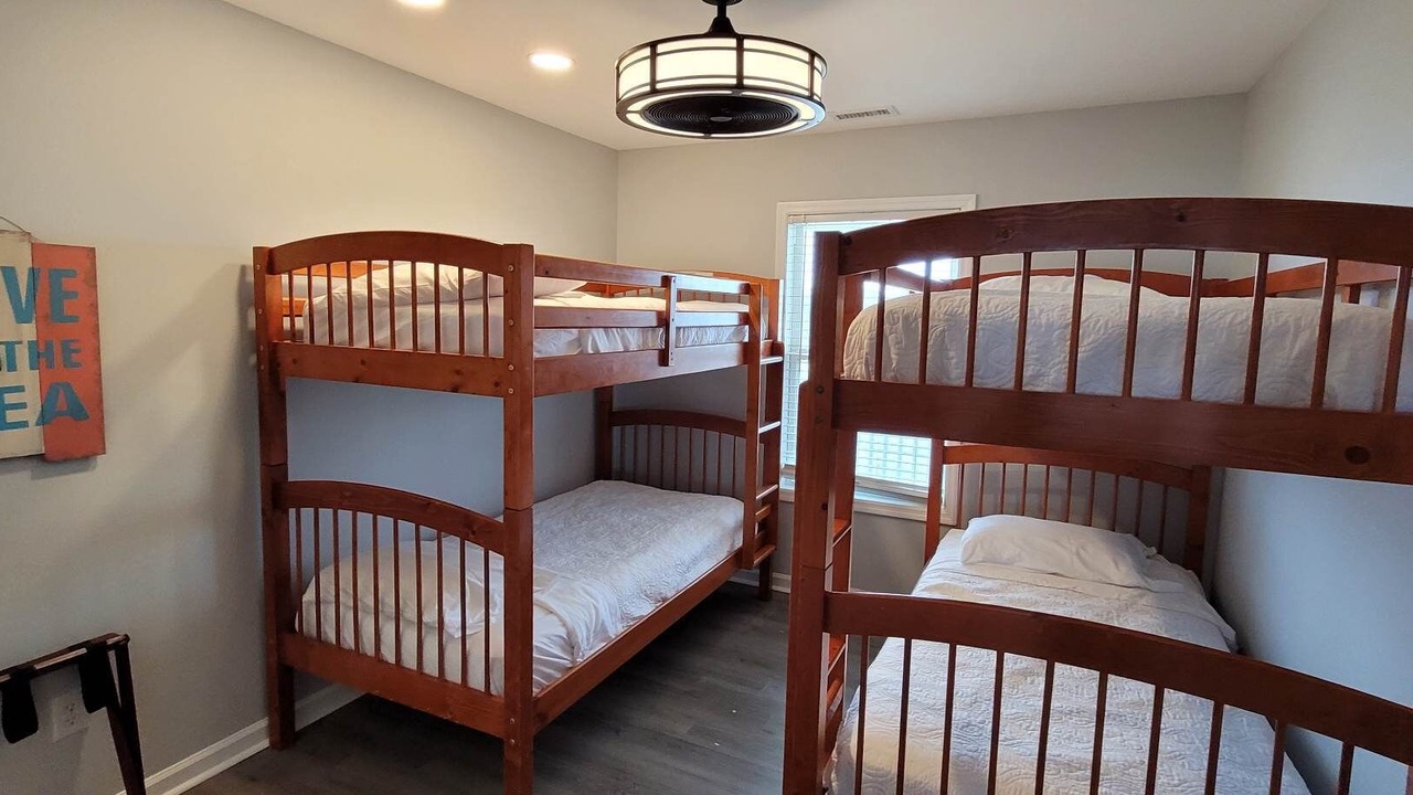 Photo of Bedroom in Long Beach
