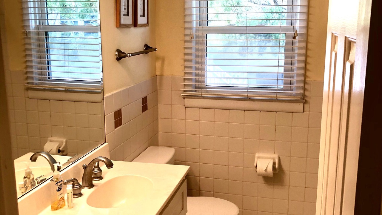 Photo of Bathroom in Parmele Isle
