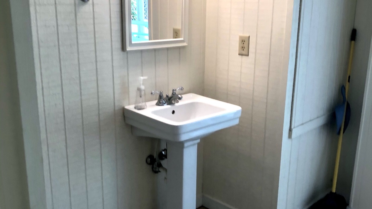 Photo of Bathroom in Parmele Isle