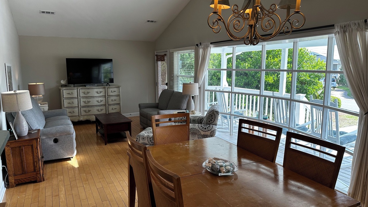 Photo of Livingroom in Parmele Isle