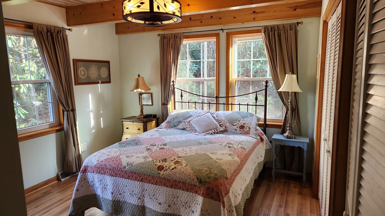 Photo of Others in Lake Toxaway