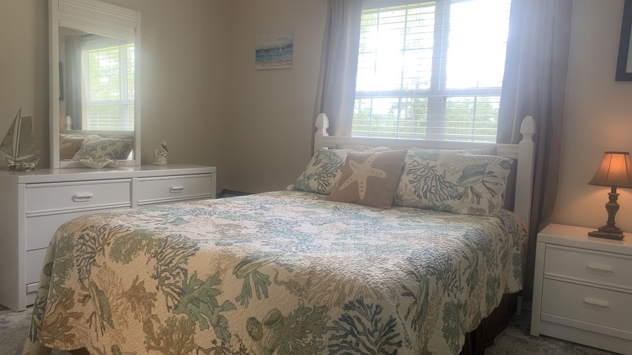 Photo of Bedroom in Peletier