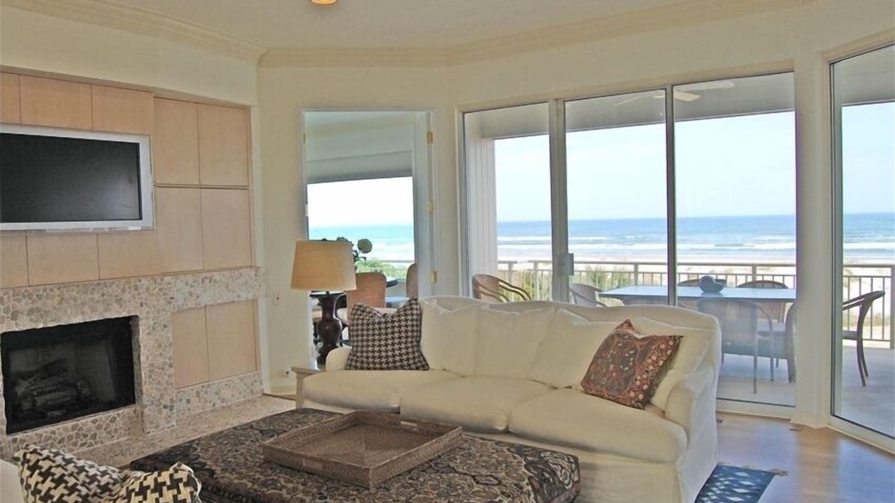 Photo of Livingroom in Shell Island