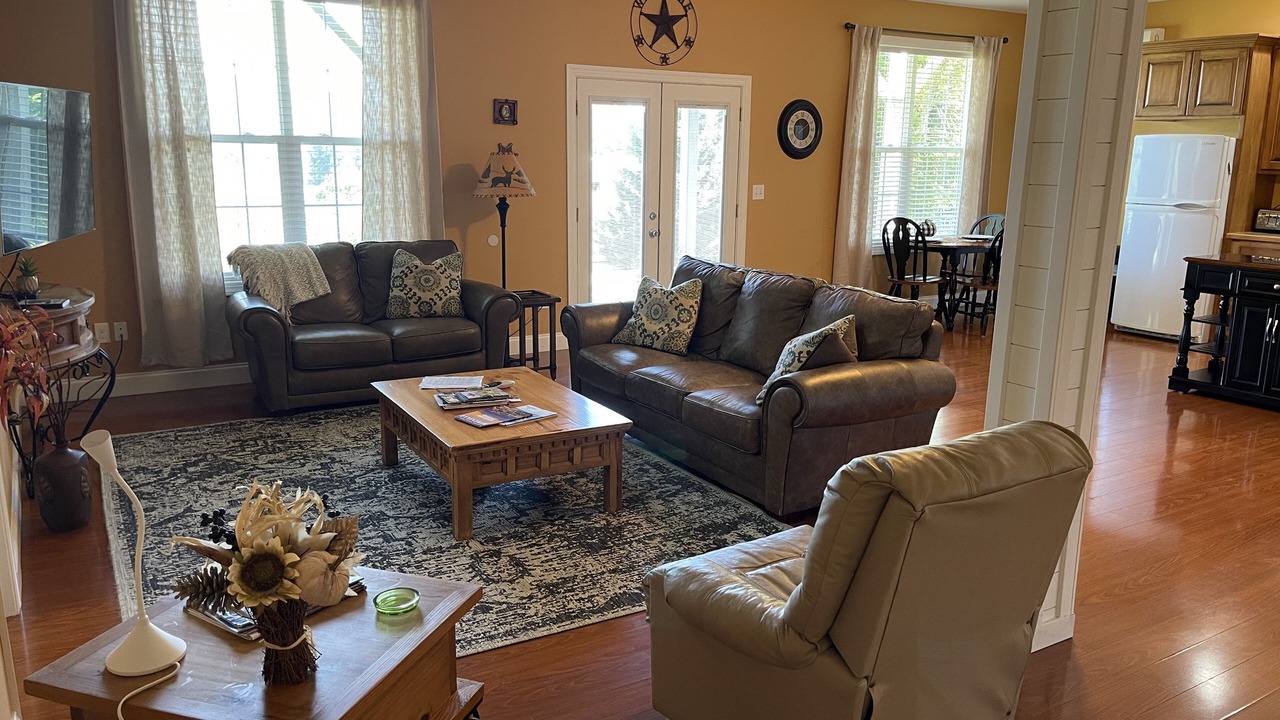 Photo of Livingroom in Hendersonville