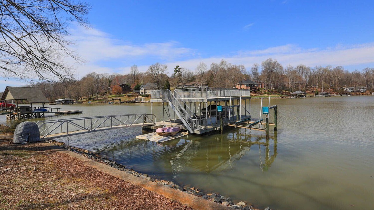 Photo of Outdoor in Dixie - Berryhill